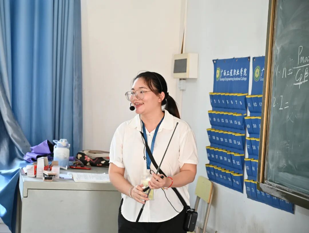 聽評促教強(qiáng)思政 鑄魂育人譜新篇 ——